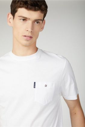 Comprar online Camiseta Ben Sherman Chest Pocket Blanca