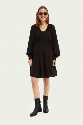 Comprar online Vestido Maison Scotch Cuello Pico en negro