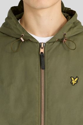 Cazadora encerada con capucha
