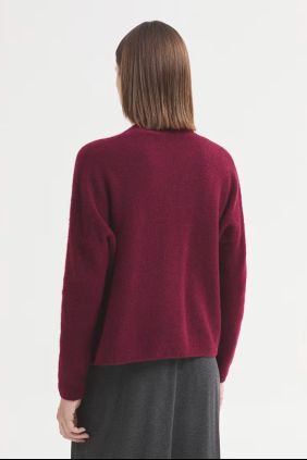Jersey Ancho Cuello Pico Remolacha