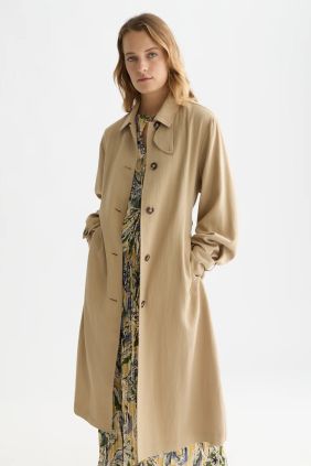 Flowy Trenchcoat