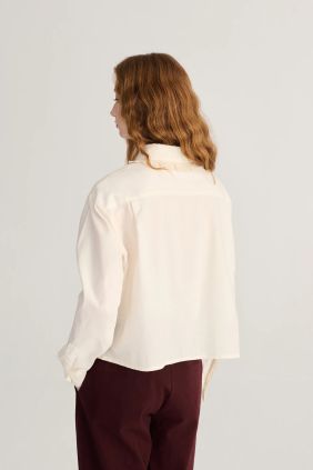 Camisa popelin cuello encaje